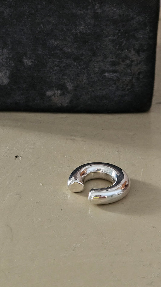 Sola earcuff